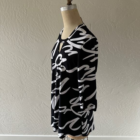BALI | Women's Abstract Black and White Tunic 8056 NEW Size P/S Cut Out Neckline - Picture 8 of 11